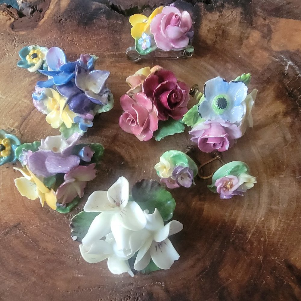Vintage / Antique collection of ceramic/ porcelain brooches and earrings